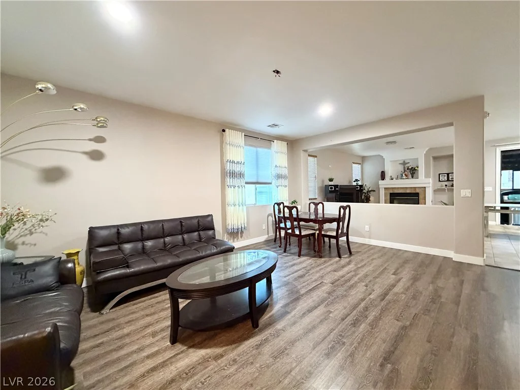 8345 Palace Heights, Las Vegas, NV 89117