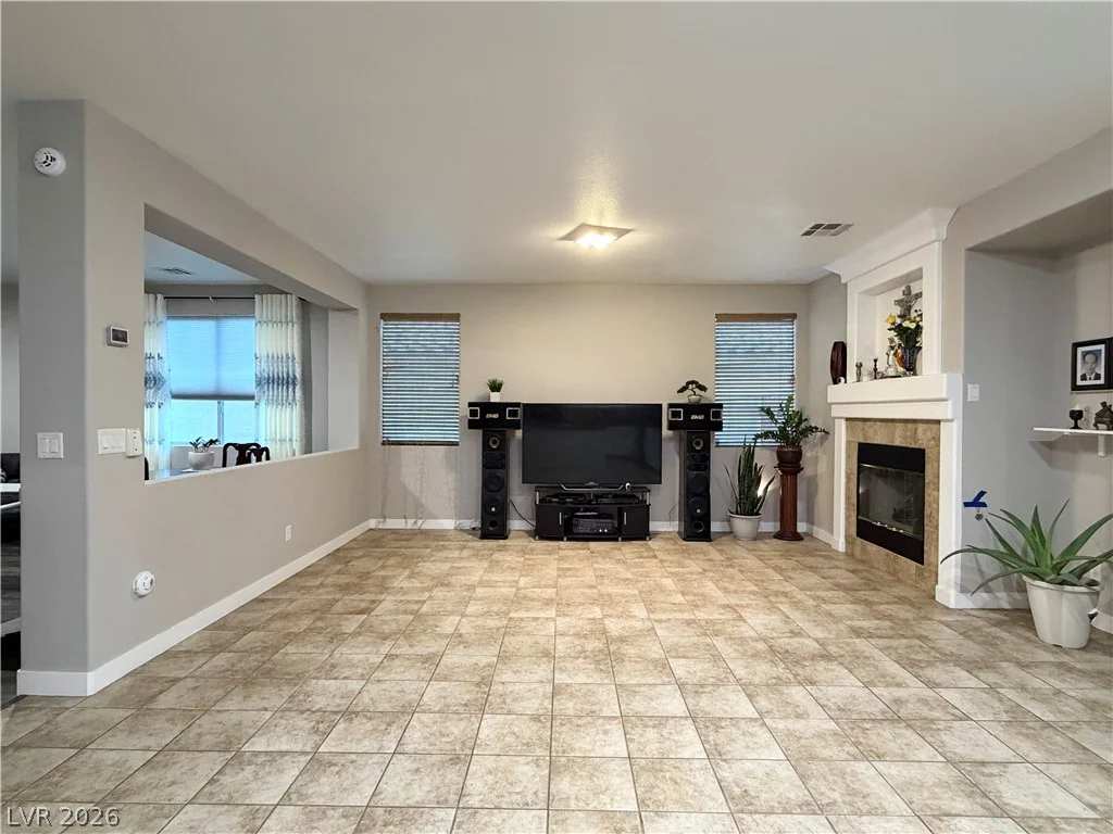 8345 Palace Heights, Las Vegas, NV 89117