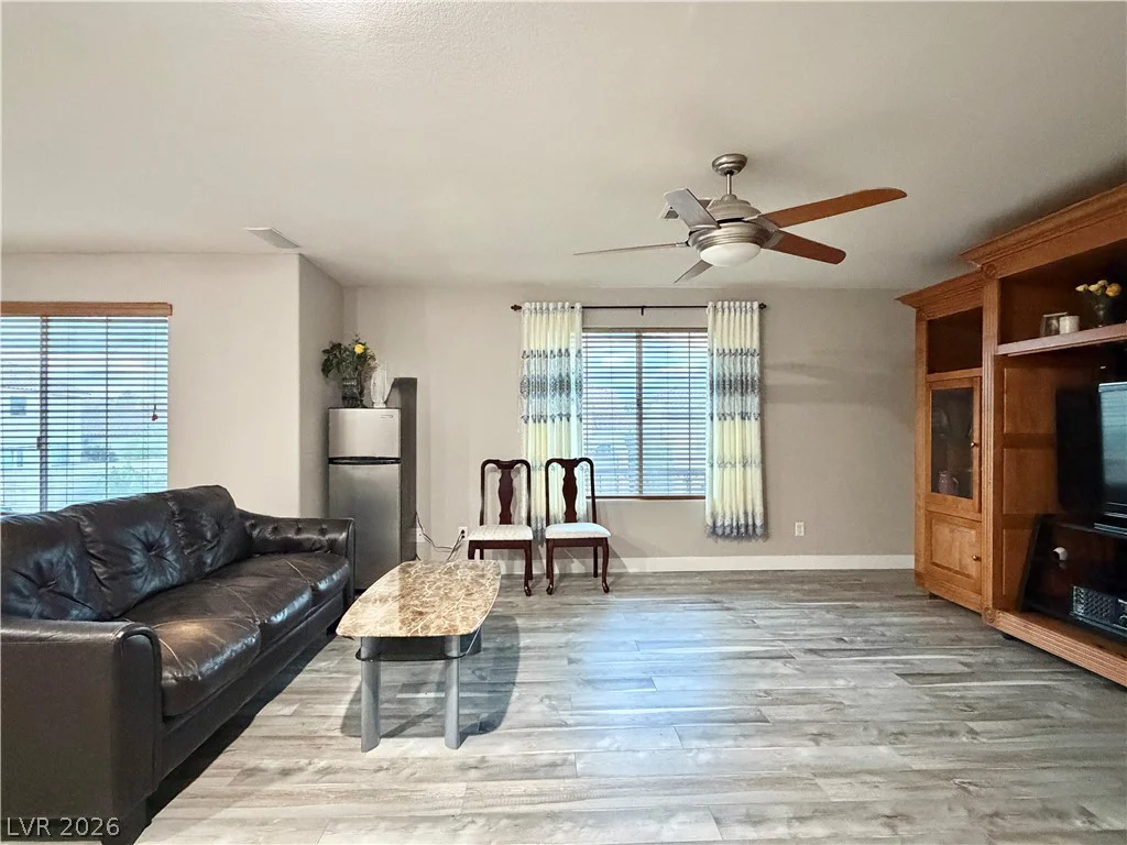 8345 Palace Heights, Las Vegas, NV 89117