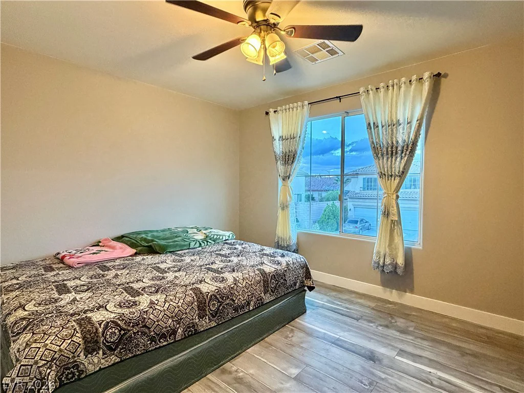 8345 Palace Heights, Las Vegas, NV 89117