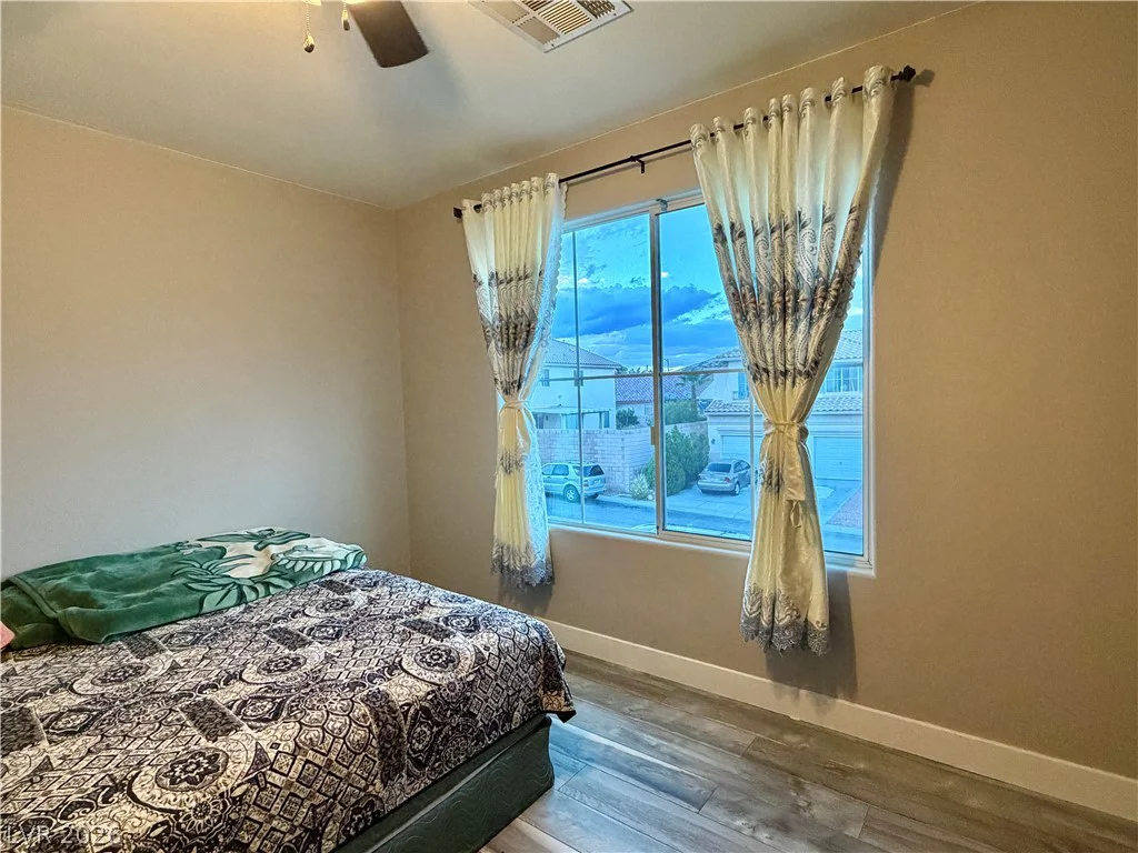 8345 Palace Heights, Las Vegas, NV 89117