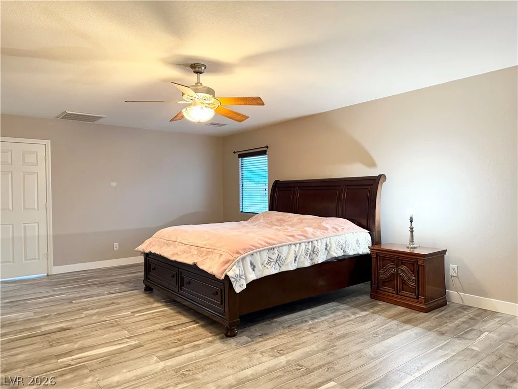 8345 Palace Heights, Las Vegas, NV 89117