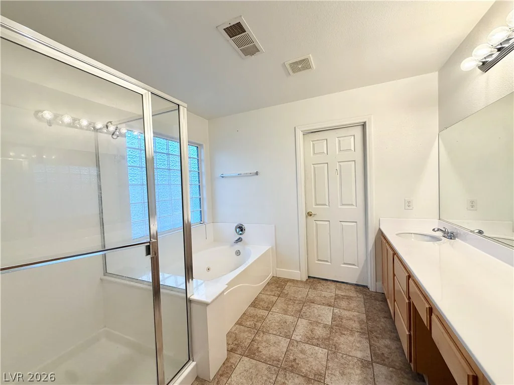 8345 Palace Heights, Las Vegas, NV 89117