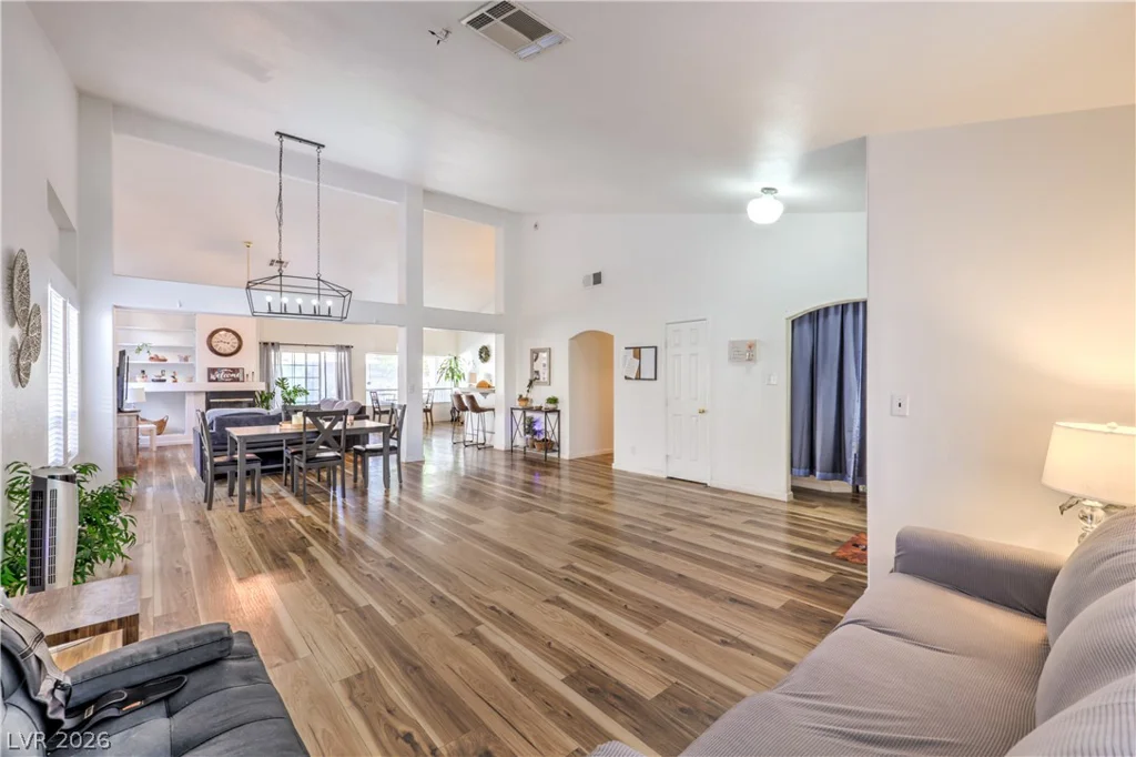 4422 Erica, North Las Vegas, NV 89032