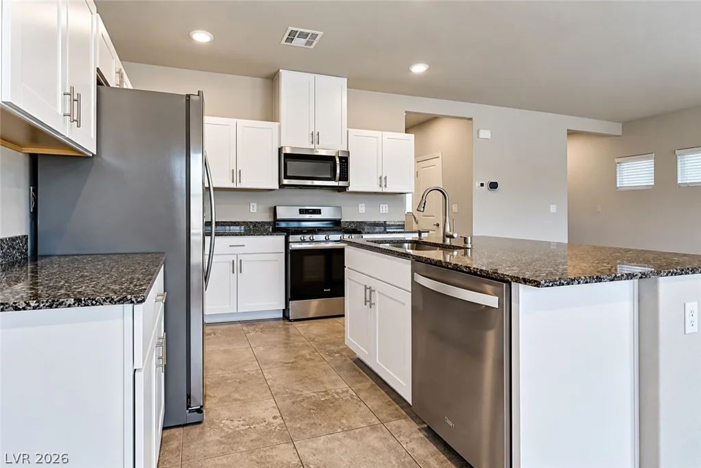 7504 Red Plumeria, Las Vegas, NV 89113