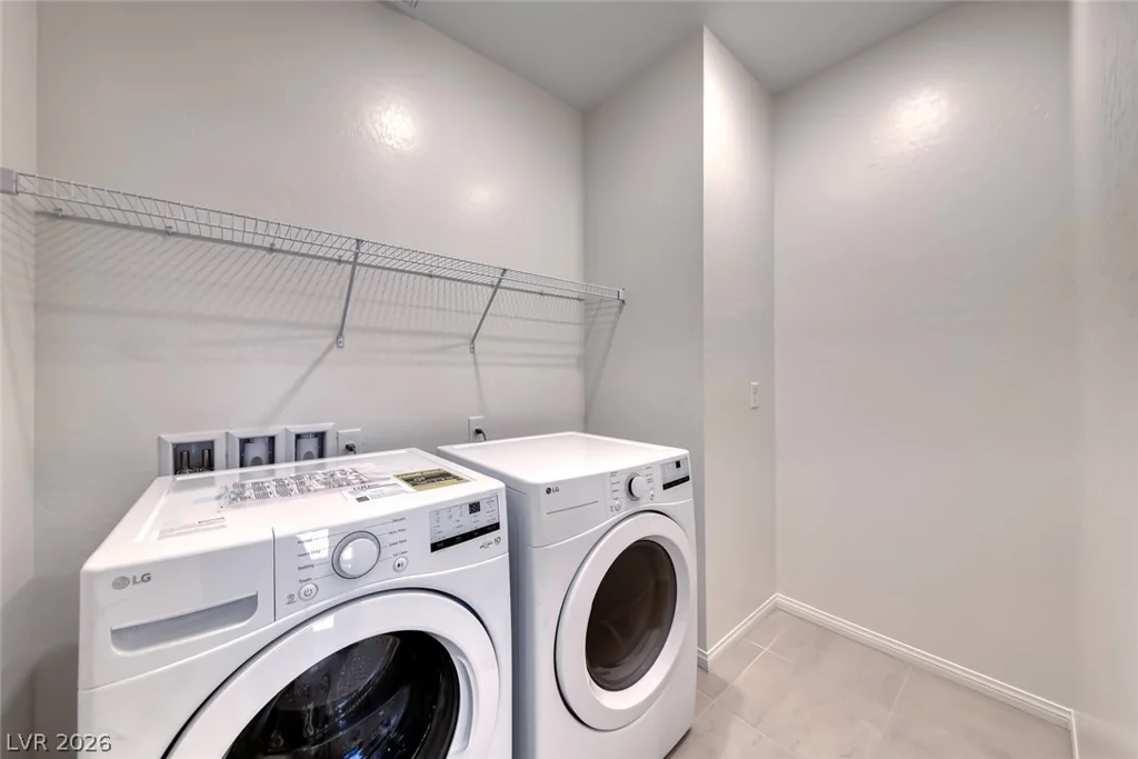 560 Preston Oak, Las Vegas, NV 89138