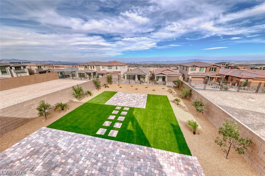 560 Preston Oak, Las Vegas, NV 89138