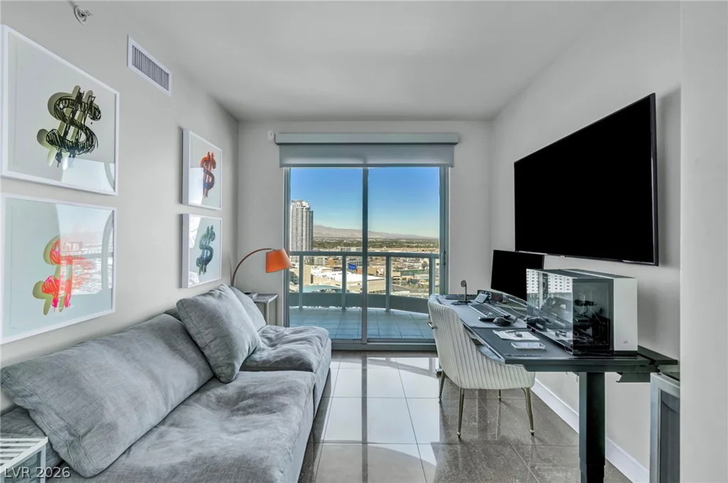 322 Karen, Las Vegas, NV 89109