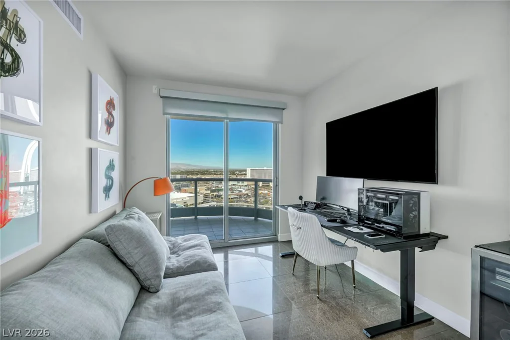 322 Karen, Las Vegas, NV 89109