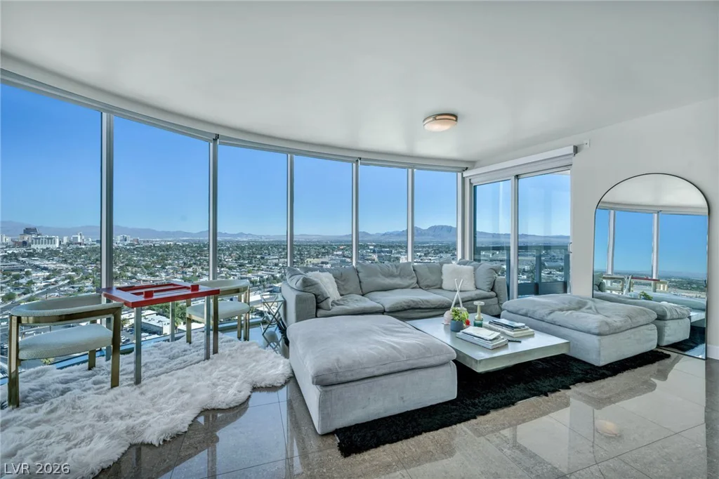 322 Karen, Las Vegas, NV 89109