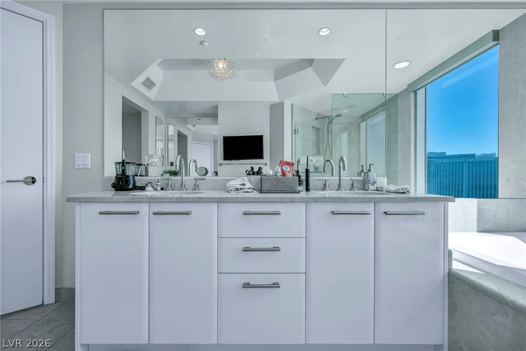 322 Karen, Las Vegas, NV 89109