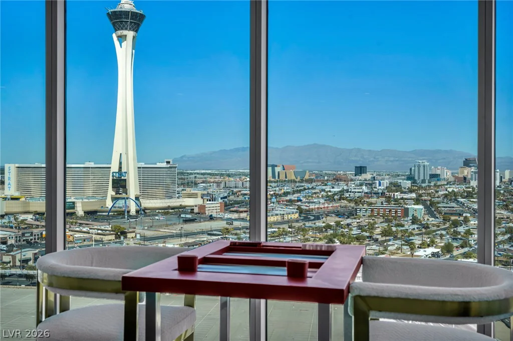 322 Karen, Las Vegas, NV 89109