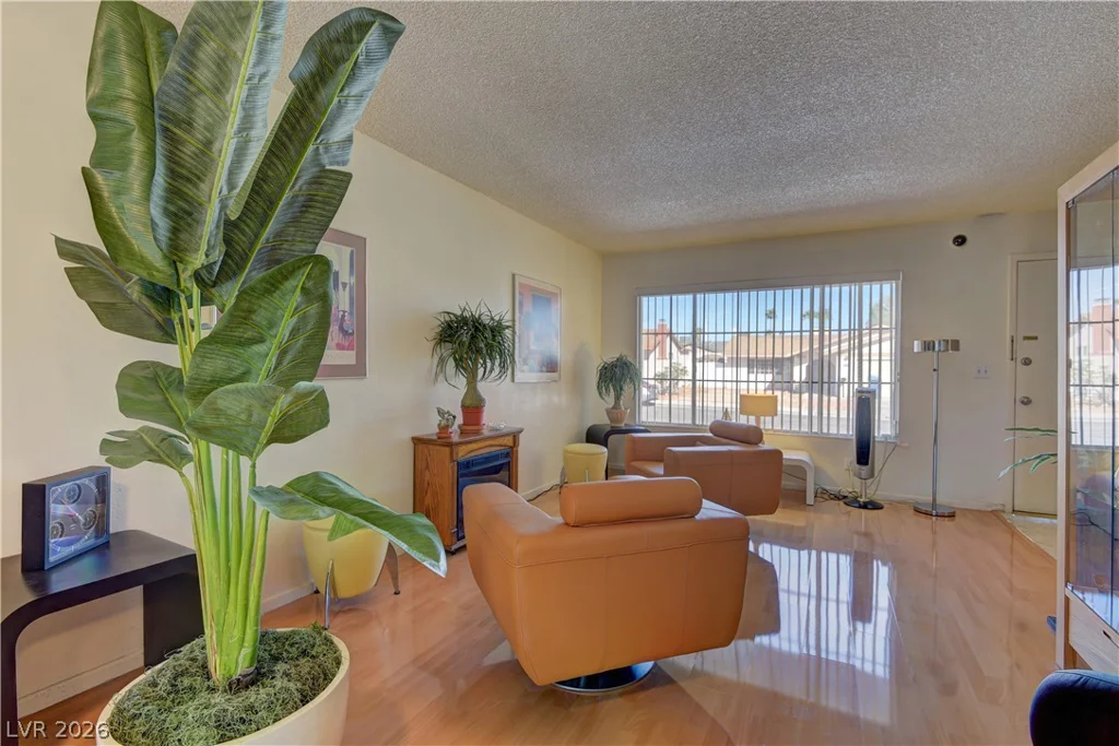 7027 Westbrook, Las Vegas, NV 89147