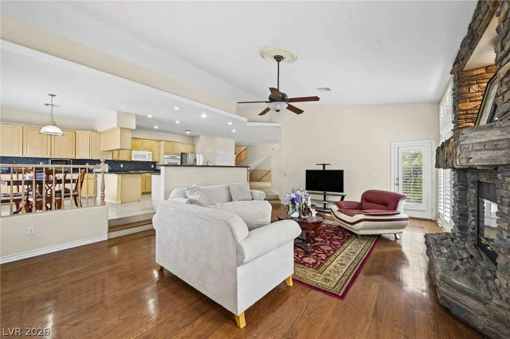 7611 Leybourne, Las Vegas, NV 89131