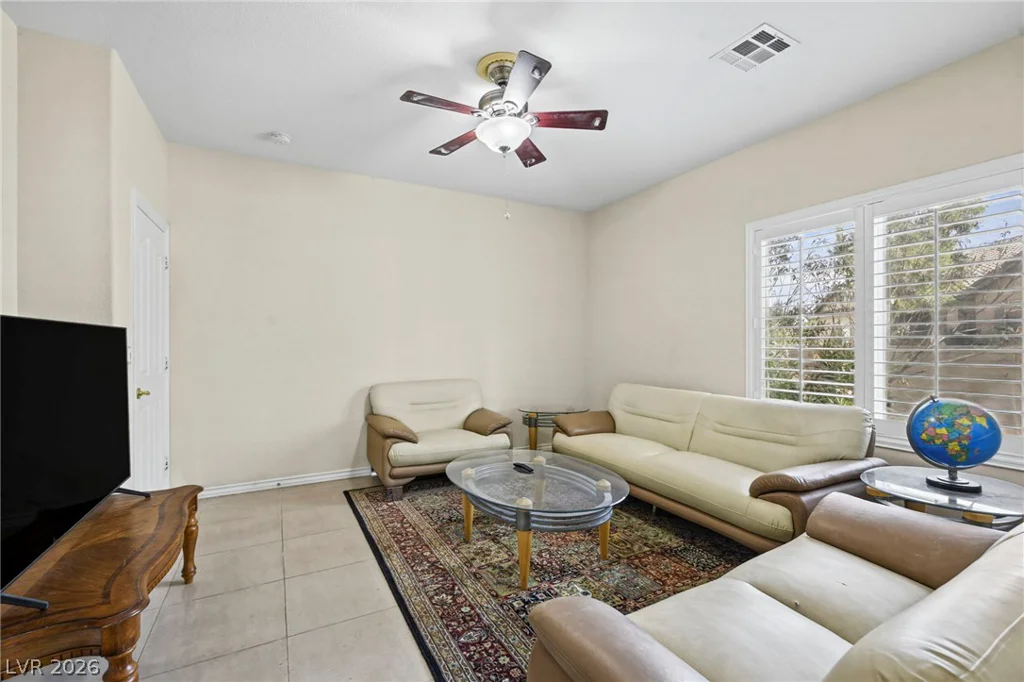 7611 Leybourne, Las Vegas, NV 89131