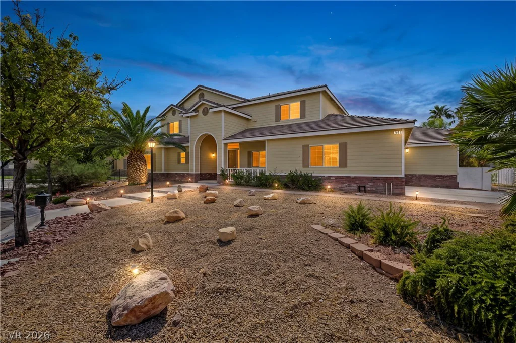 7611 Leybourne, Las Vegas, NV 89131