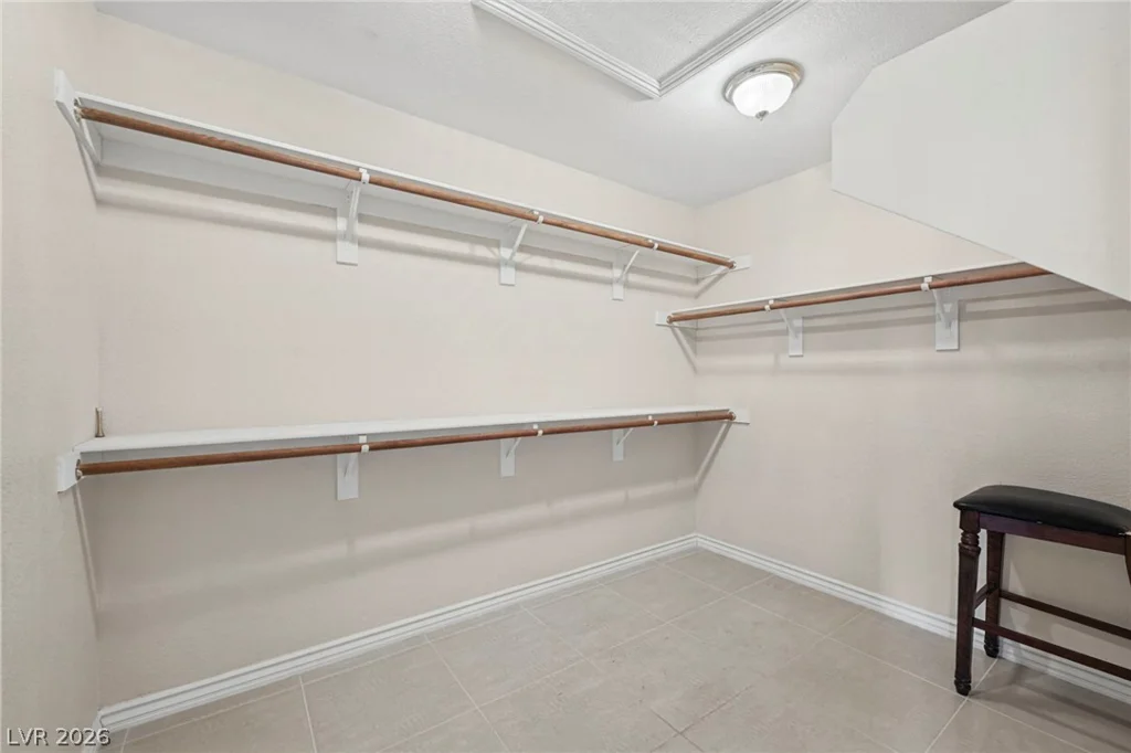 7611 Leybourne, Las Vegas, NV 89131