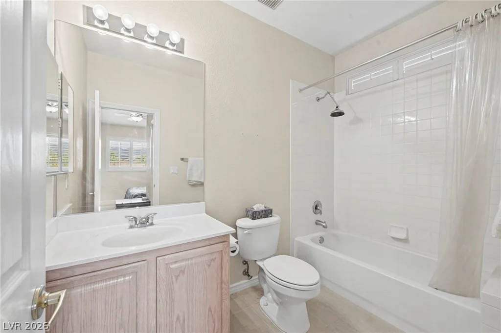7611 Leybourne, Las Vegas, NV 89131