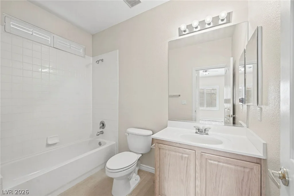 7611 Leybourne, Las Vegas, NV 89131