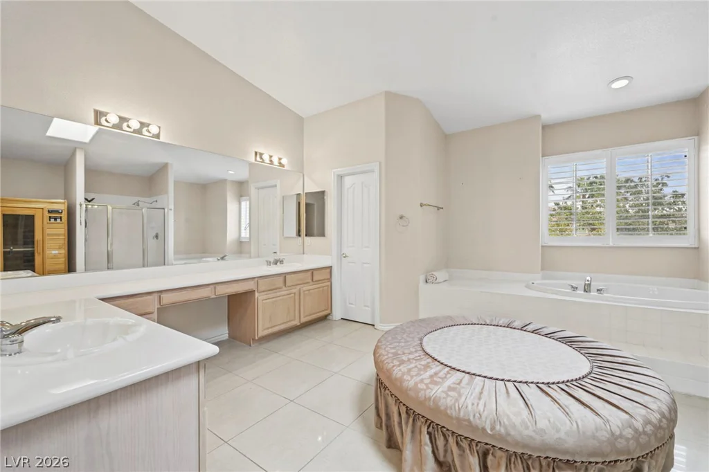 7611 Leybourne, Las Vegas, NV 89131