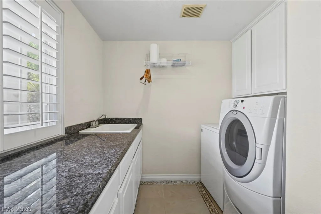 7611 Leybourne, Las Vegas, NV 89131
