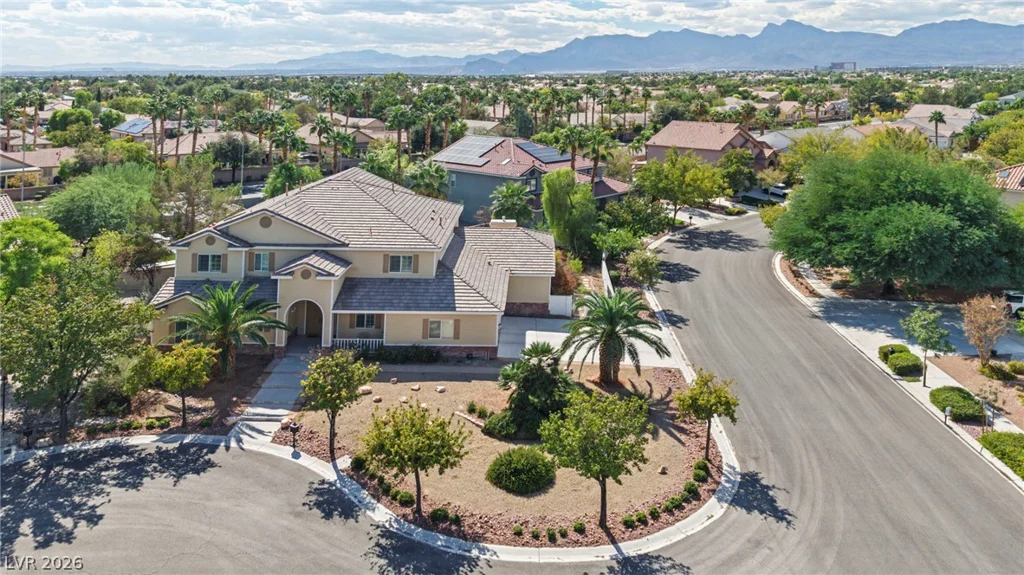7611 Leybourne, Las Vegas, NV 89131