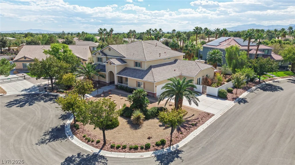 7611 Leybourne, Las Vegas, NV 89131