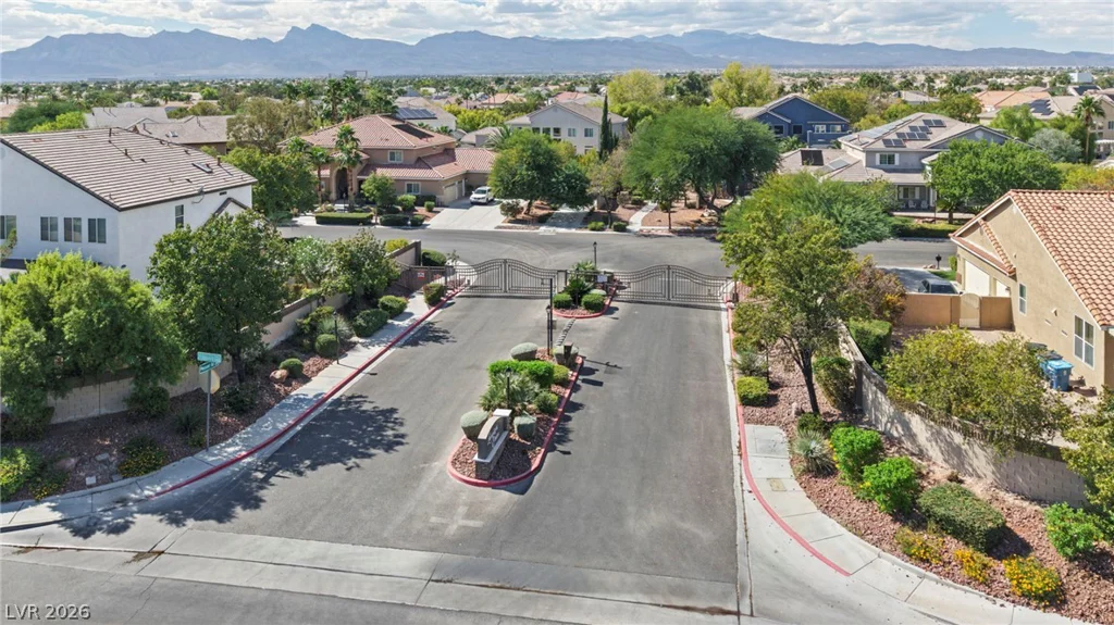 7611 Leybourne, Las Vegas, NV 89131
