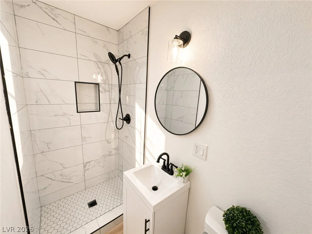 864 Parkhurst, Las Vegas, NV 89107