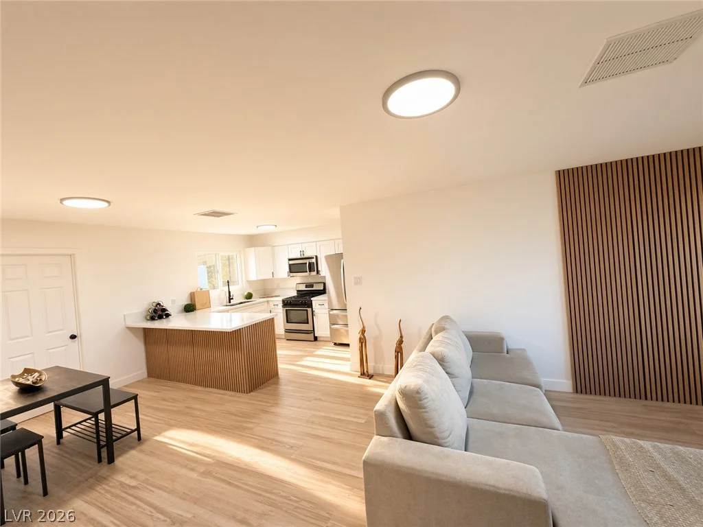 864 Parkhurst, Las Vegas, NV 89107