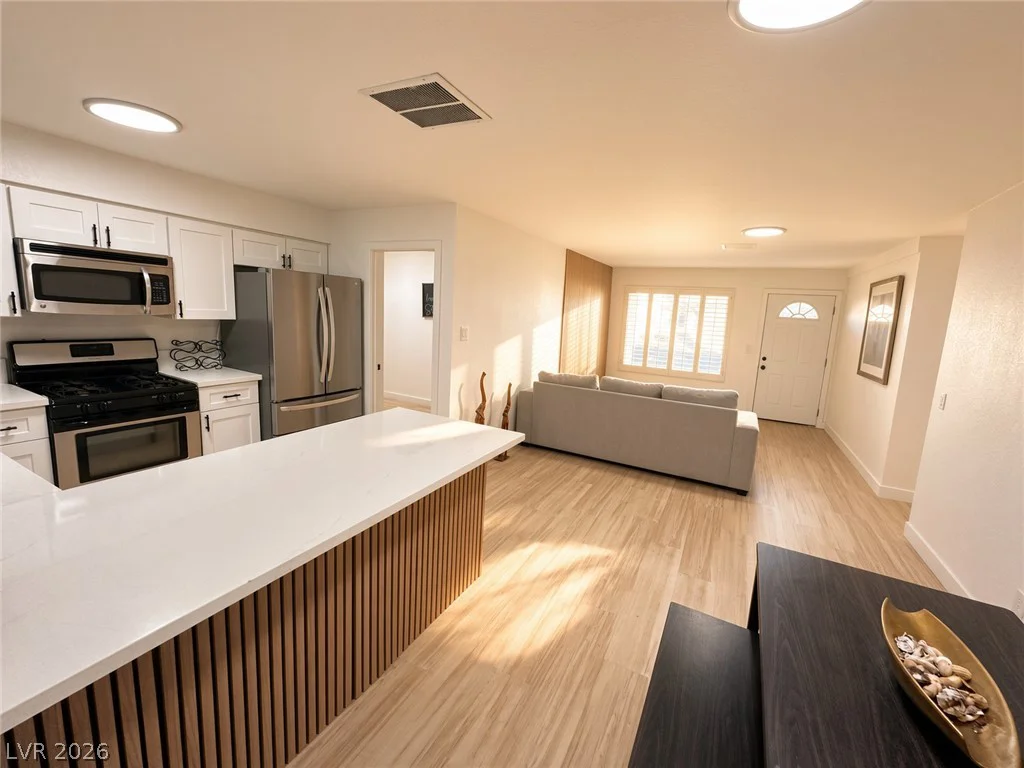 864 Parkhurst, Las Vegas, NV 89107