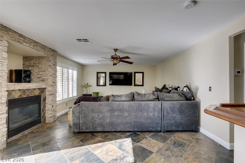 1501 War Paint, Henderson, NV 89014