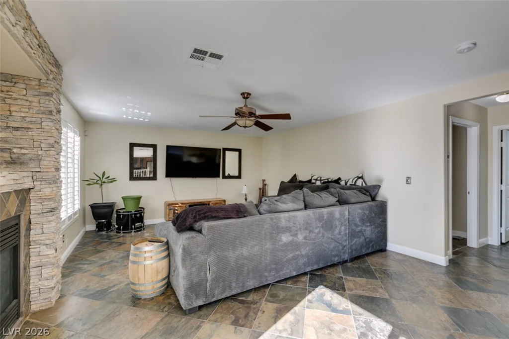1501 War Paint, Henderson, NV 89014