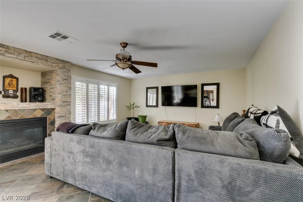 1501 War Paint, Henderson, NV 89014