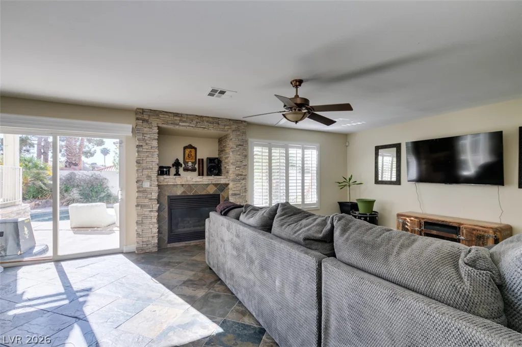 1501 War Paint, Henderson, NV 89014