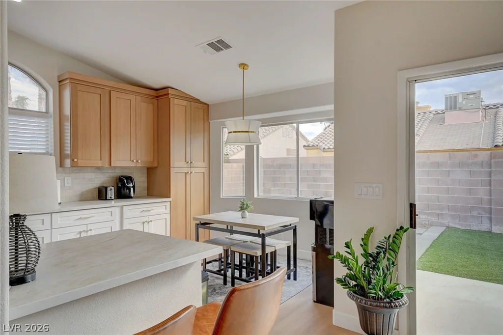 6113 Desert Haven, Las Vegas, NV 89130