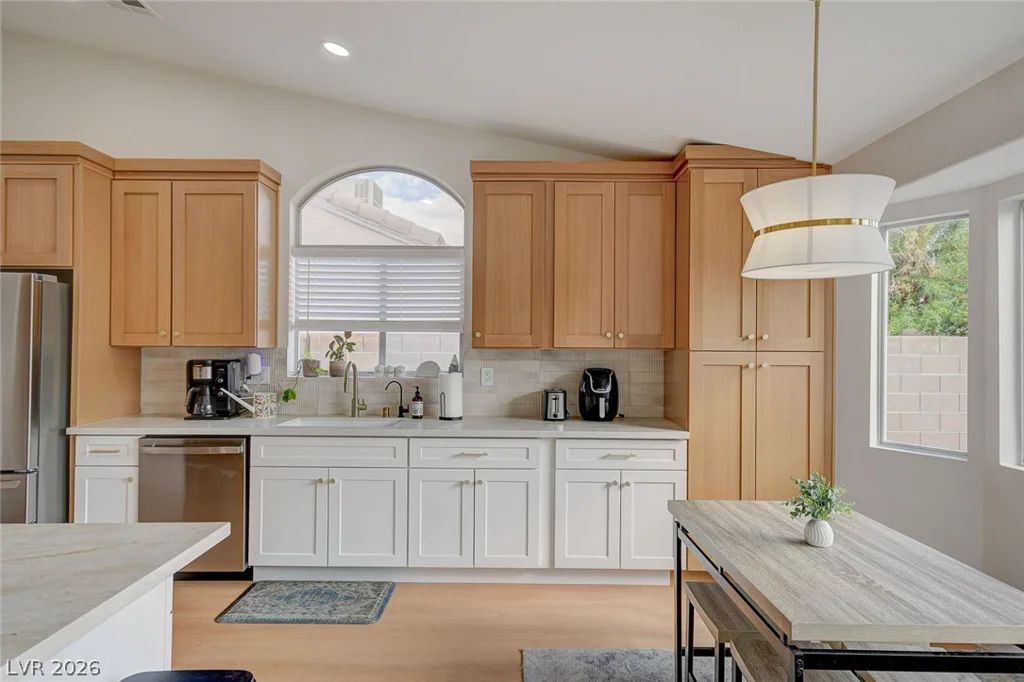 6113 Desert Haven, Las Vegas, NV 89130
