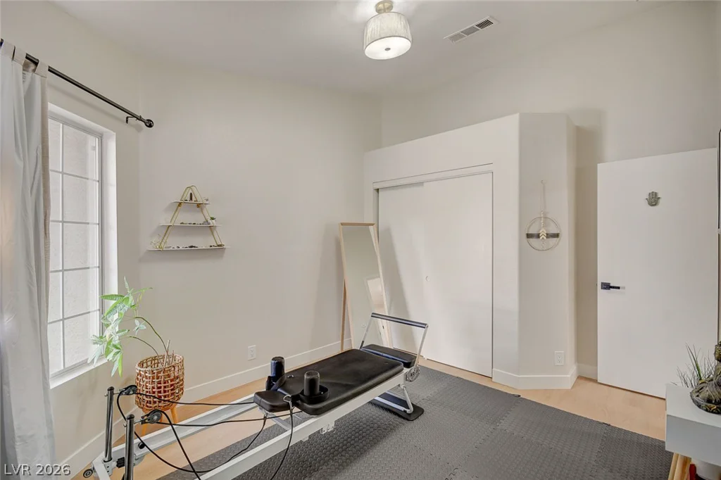 6113 Desert Haven, Las Vegas, NV 89130