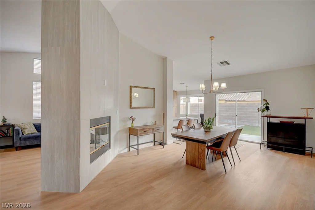 6113 Desert Haven, Las Vegas, NV 89130