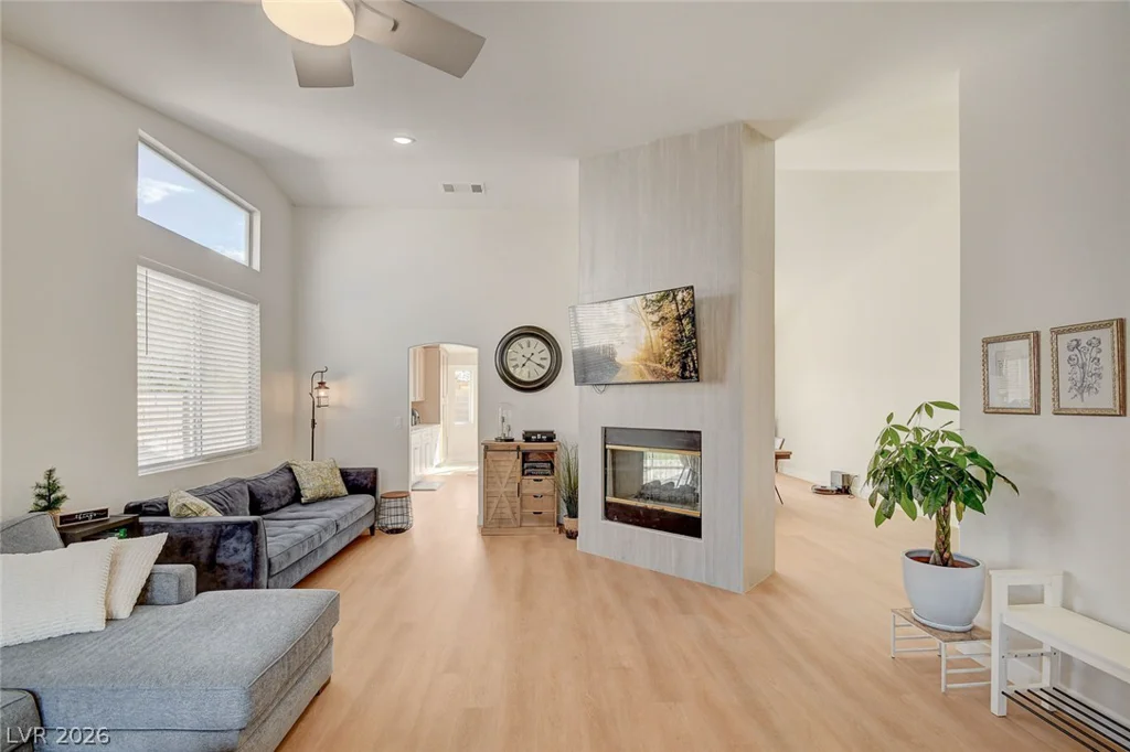6113 Desert Haven, Las Vegas, NV 89130
