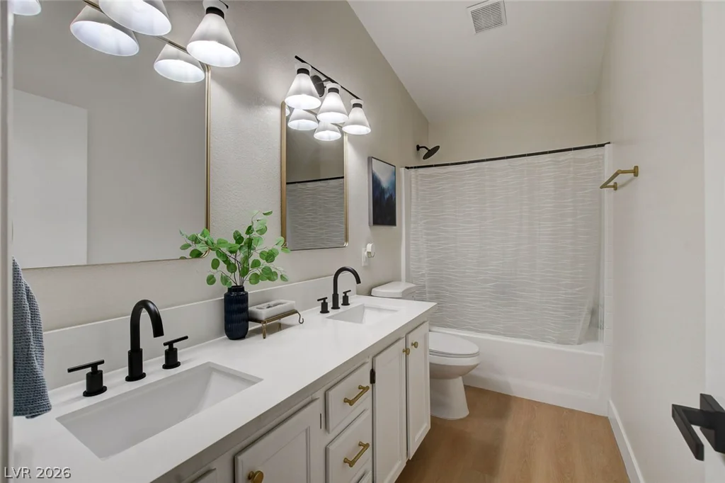 6113 Desert Haven, Las Vegas, NV 89130