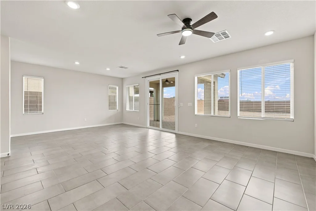 6726 Palmer Estates, North Las Vegas, NV 89086