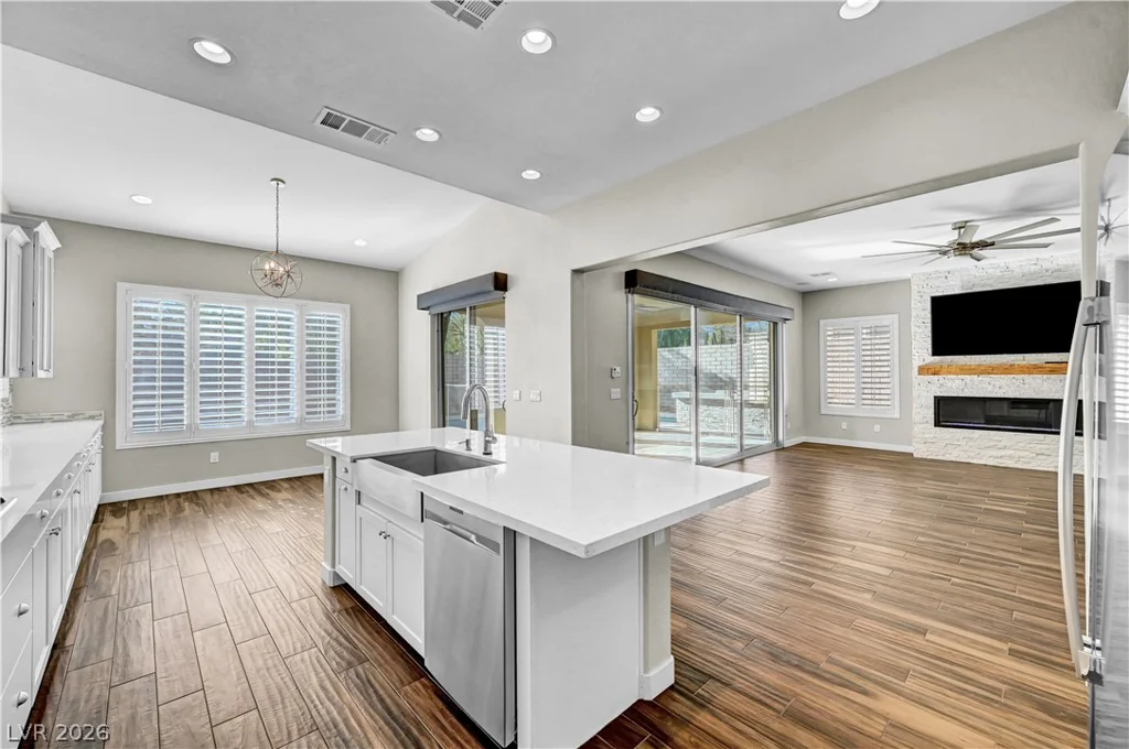 449 Paso De Montana, Las Vegas, NV 89138