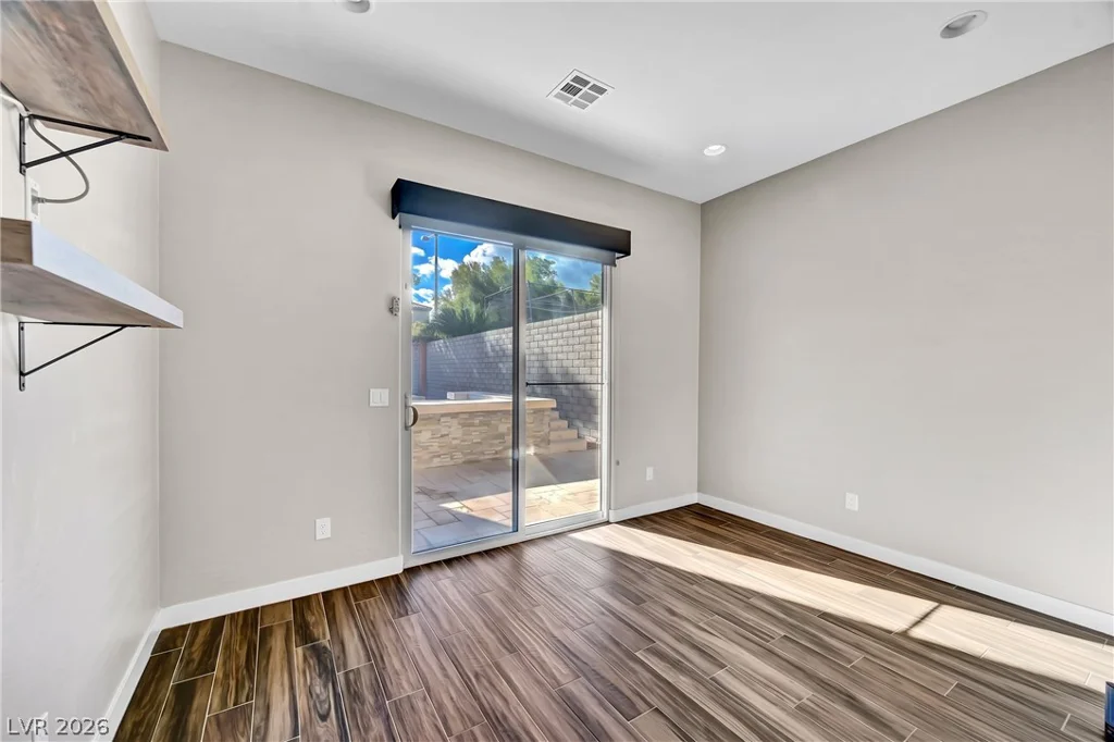449 Paso De Montana, Las Vegas, NV 89138