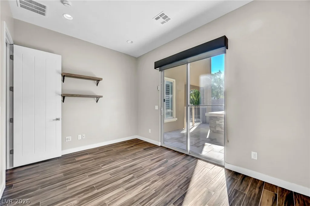 449 Paso De Montana, Las Vegas, NV 89138