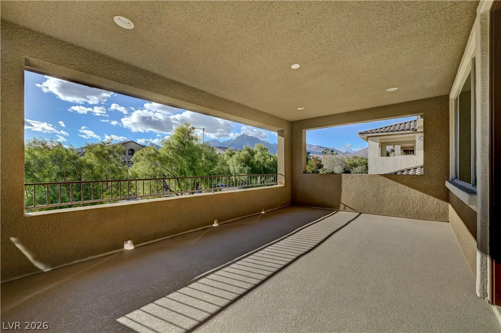 449 Paso De Montana, Las Vegas, NV 89138