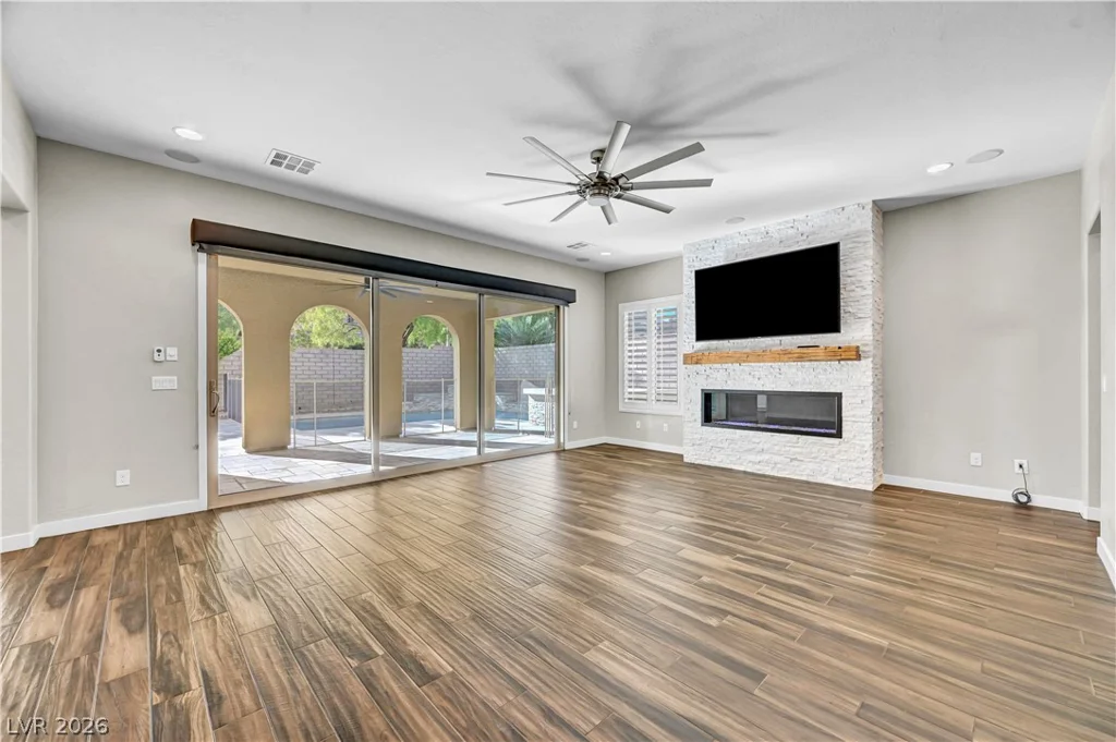 449 Paso De Montana, Las Vegas, NV 89138