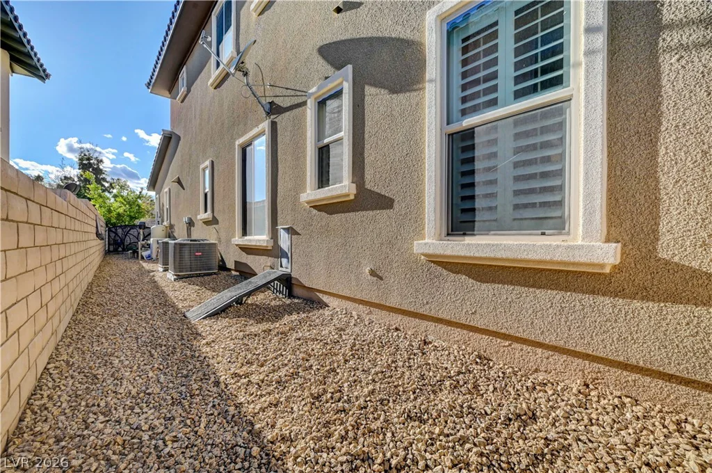 449 Paso De Montana, Las Vegas, NV 89138