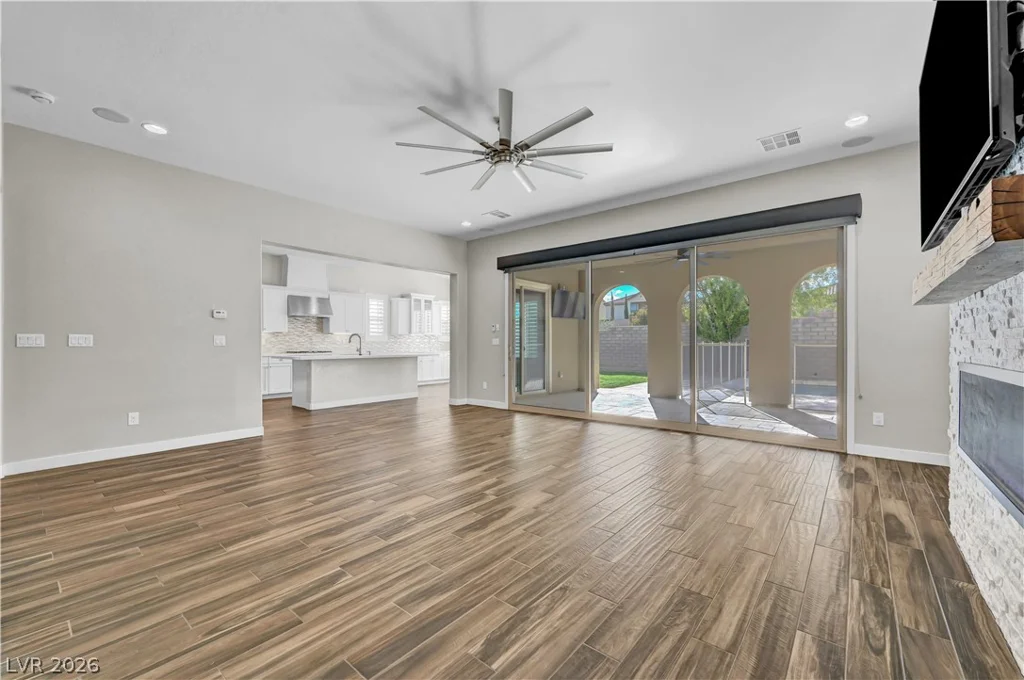 449 Paso De Montana, Las Vegas, NV 89138