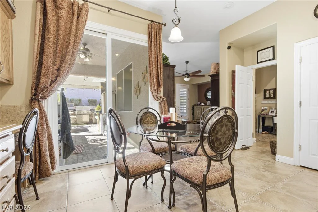 7233 Silver Valley, Las Vegas, NV 89149
